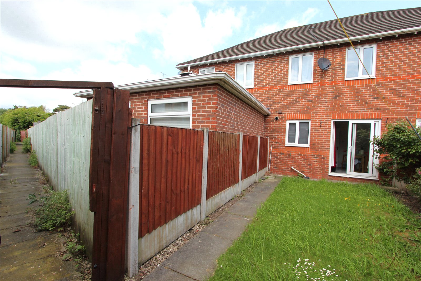 Victoria Mill Drive, Willaston, Nantwich Whitegates