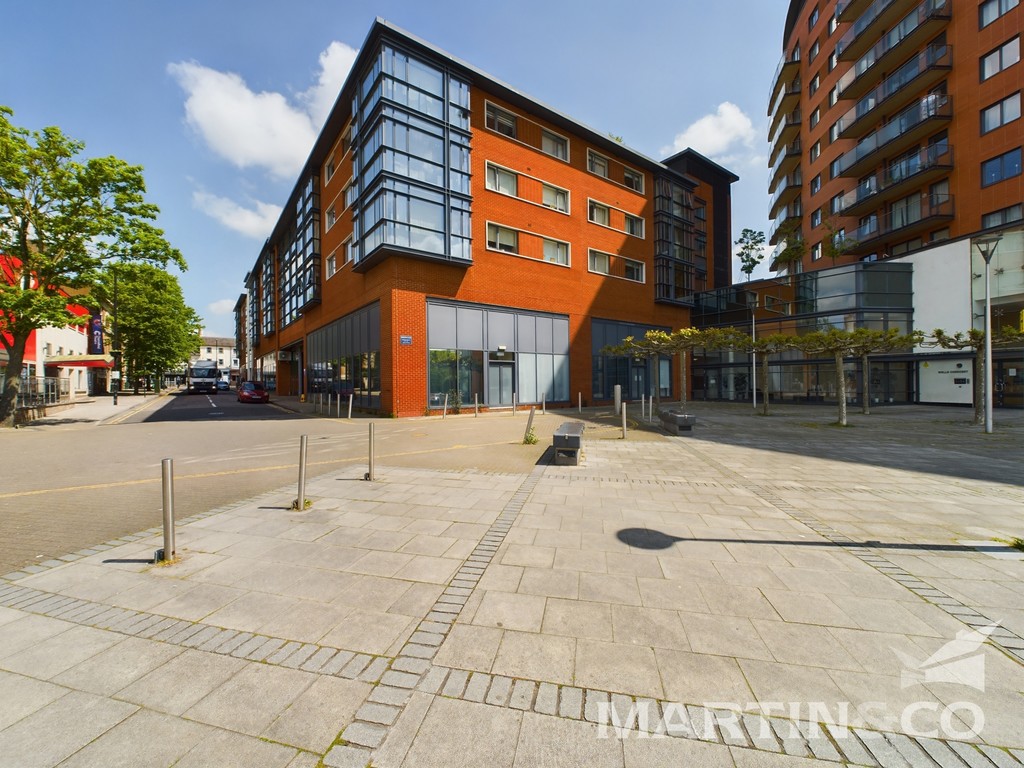 Wells Crescent, Chelmsford Martin & Co