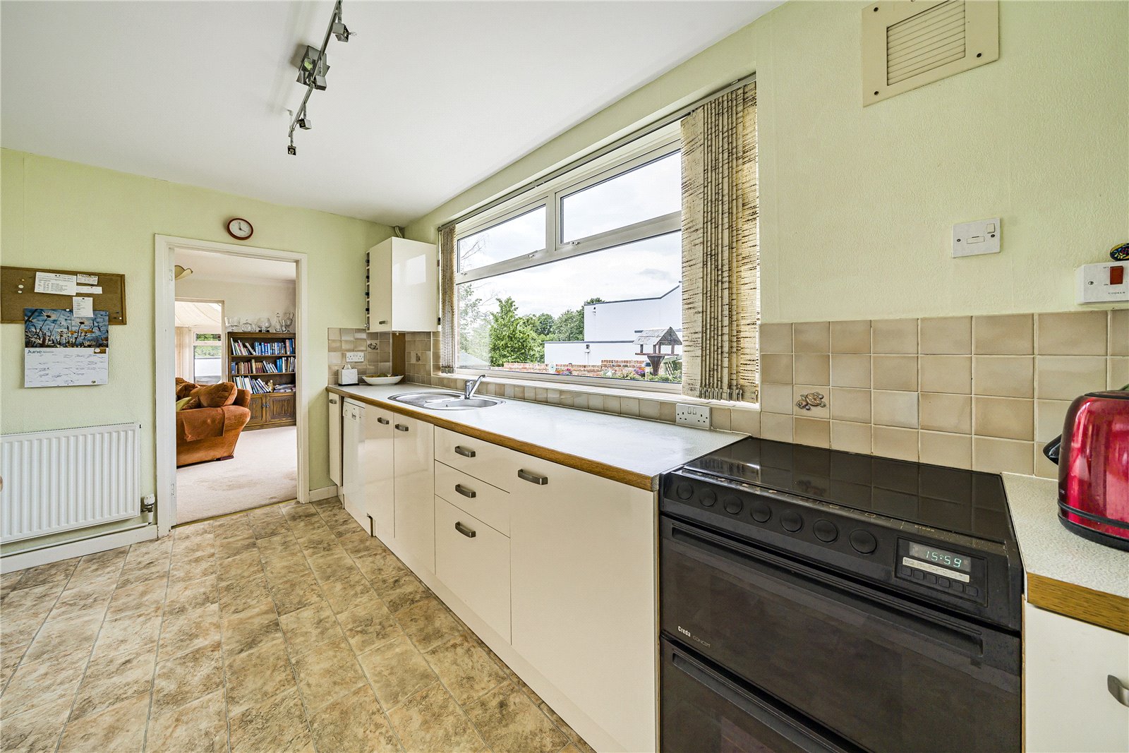 Bafford Approach, Charlton Kings, Cheltenham CJ Hole