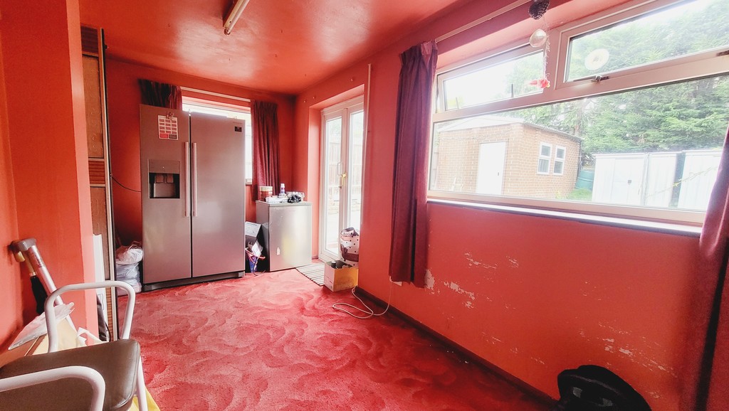 Northwood Avenue, Knaphill Martin & Co