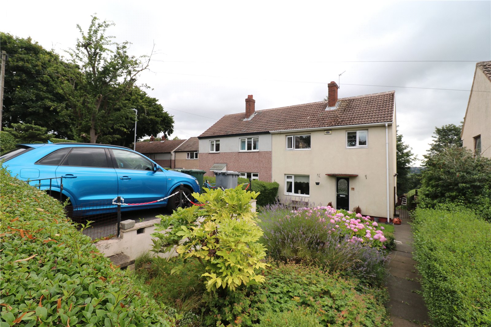 Mountain Crescent, Thornhill, Dewsbury Whitegates