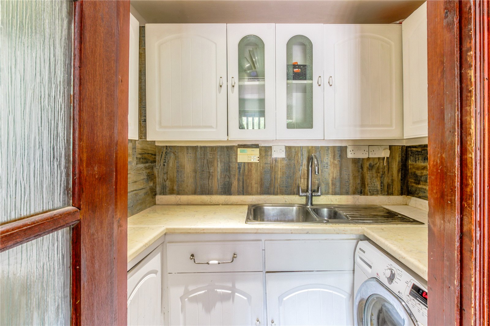 Bristol Road, Whitchurch Village CJ Hole