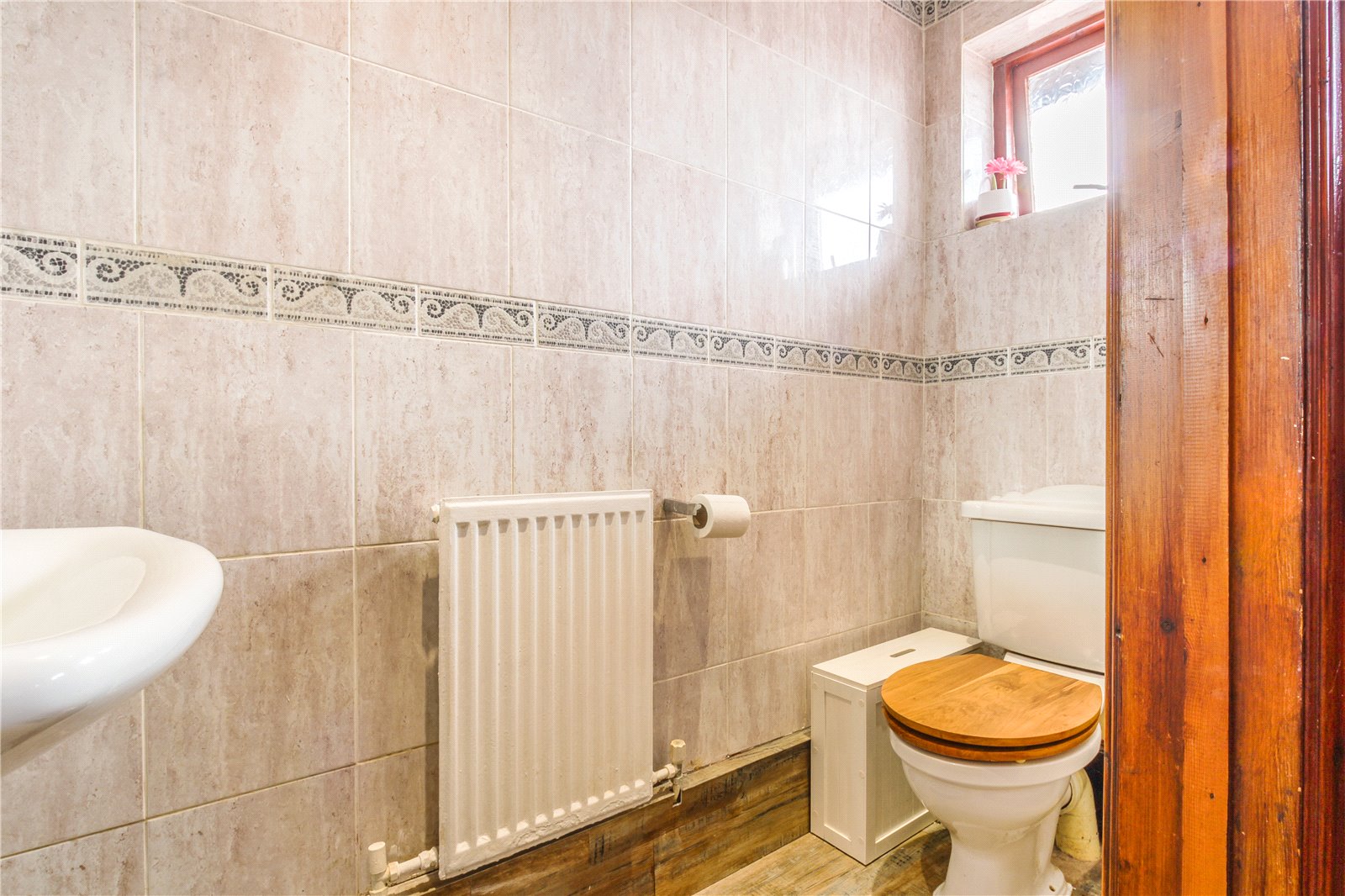 Bristol Road, Whitchurch Village CJ Hole