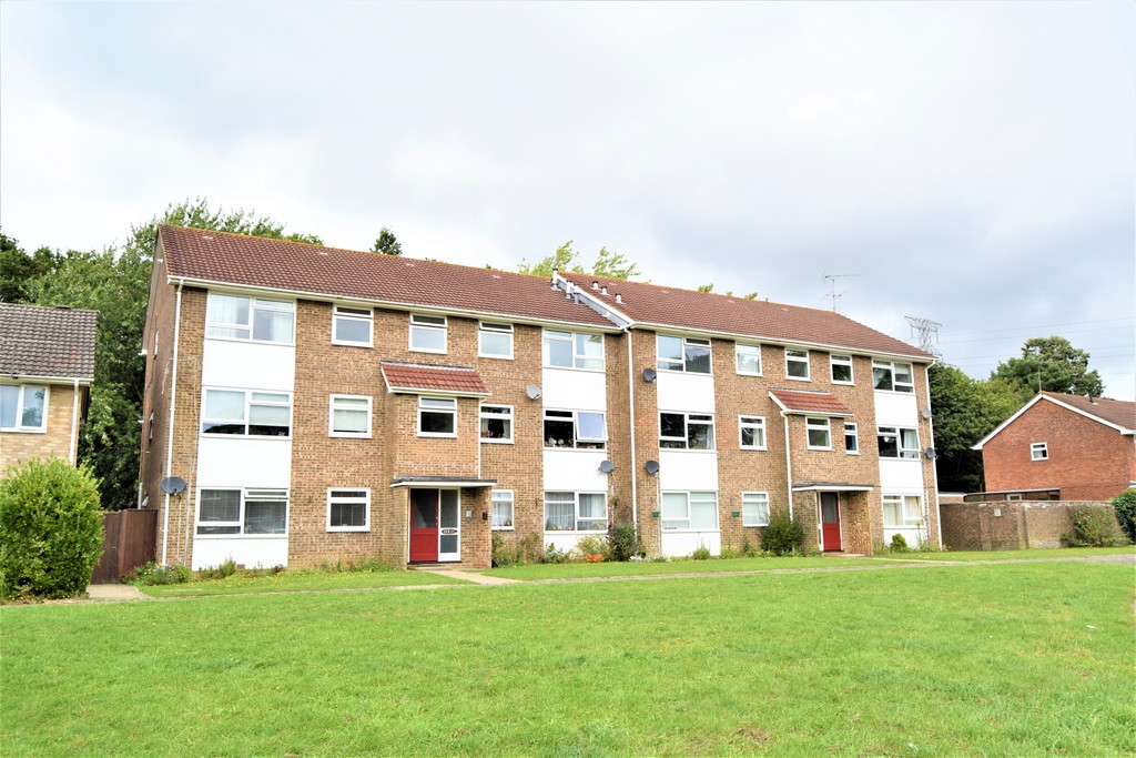 129 Symes Road, Hamworthy, Poole Martin & Co