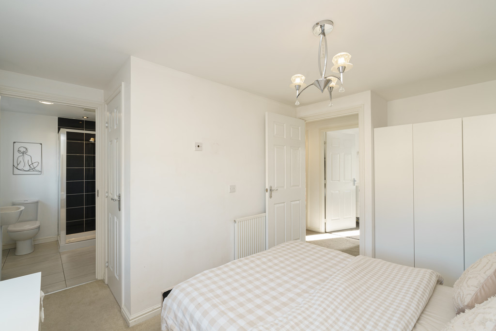 Hopecroft Crescent, Bucksburn, Aberdeen Martin & Co