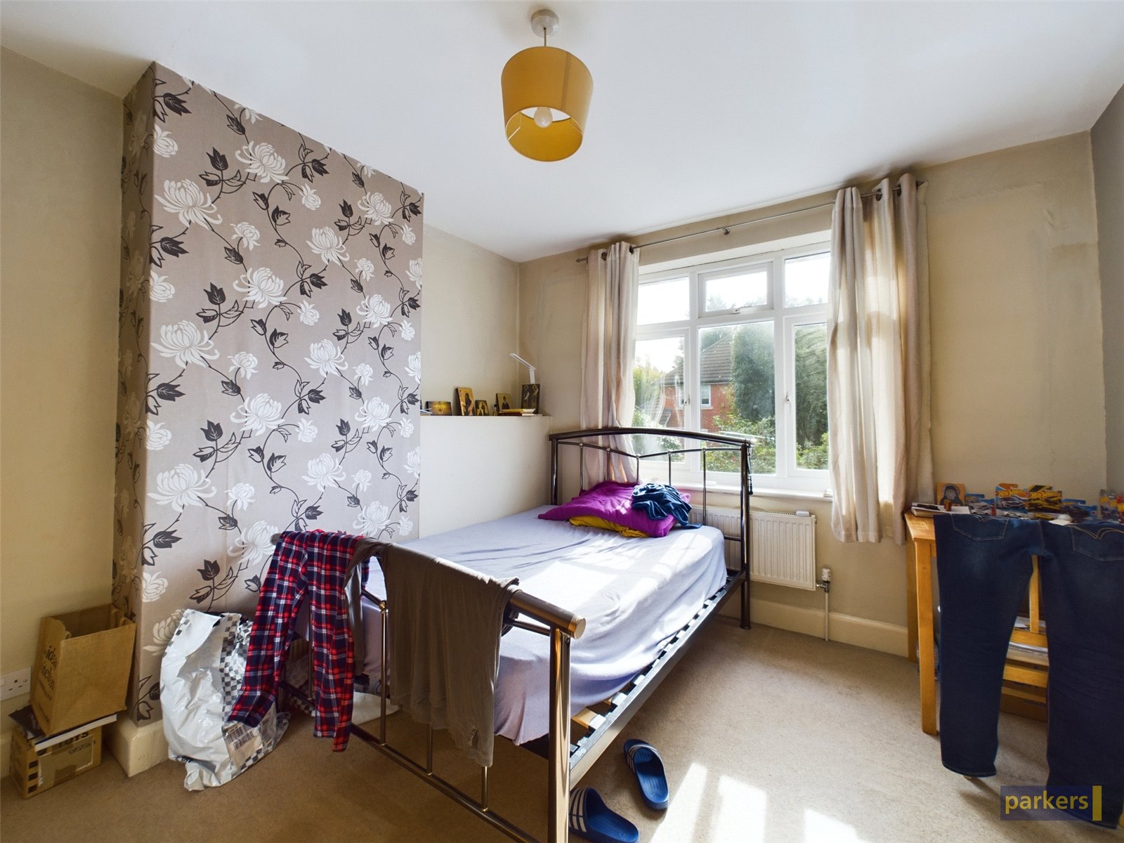 Chiltern Crescent, Earley, Reading Parkers