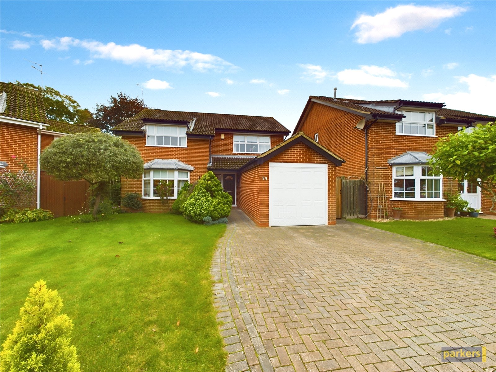 Gingells Farm Road, Charvil, Reading Parkers