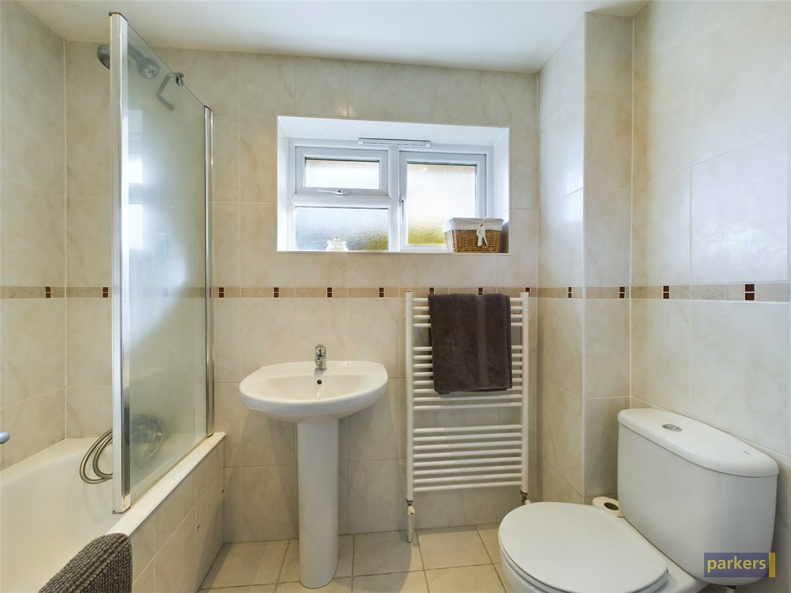 Western Avenue, Woodley, Reading Parkers