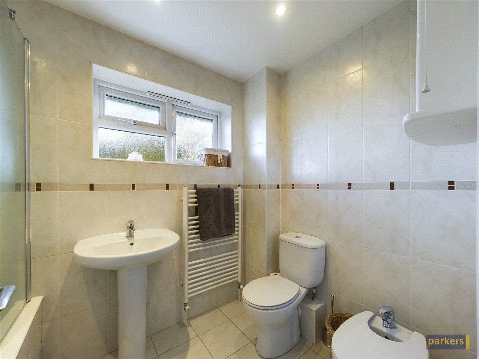 Western Avenue, Woodley, Reading Parkers