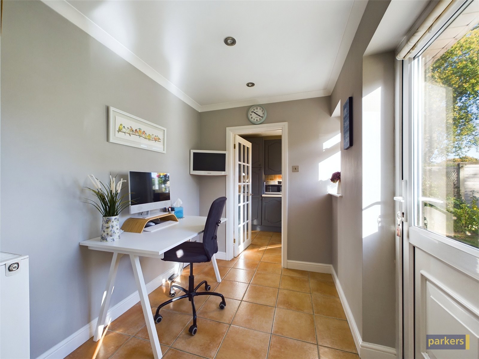 Western Avenue, Woodley, Reading Parkers