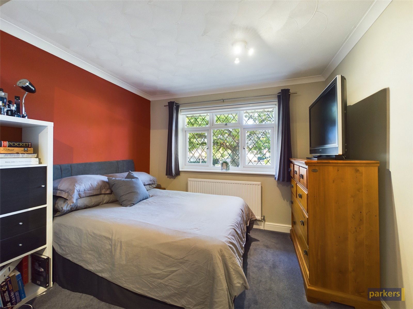 Western Avenue, Woodley, Reading Parkers