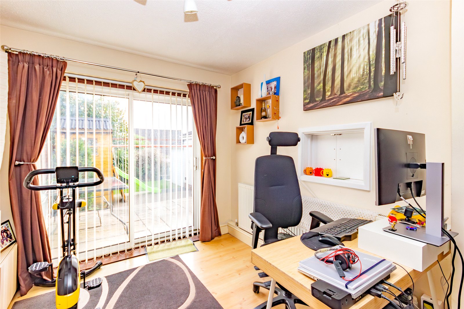 Pilgrims Way, WestonsuperMare, Somerset CJ Hole