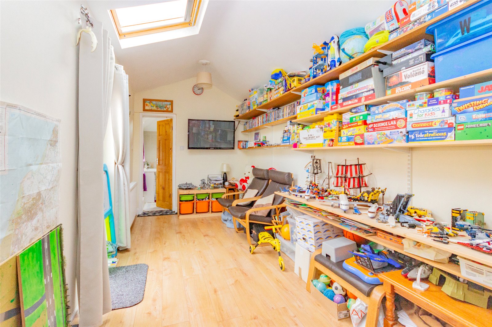 Pilgrims Way, WestonsuperMare, Somerset CJ Hole