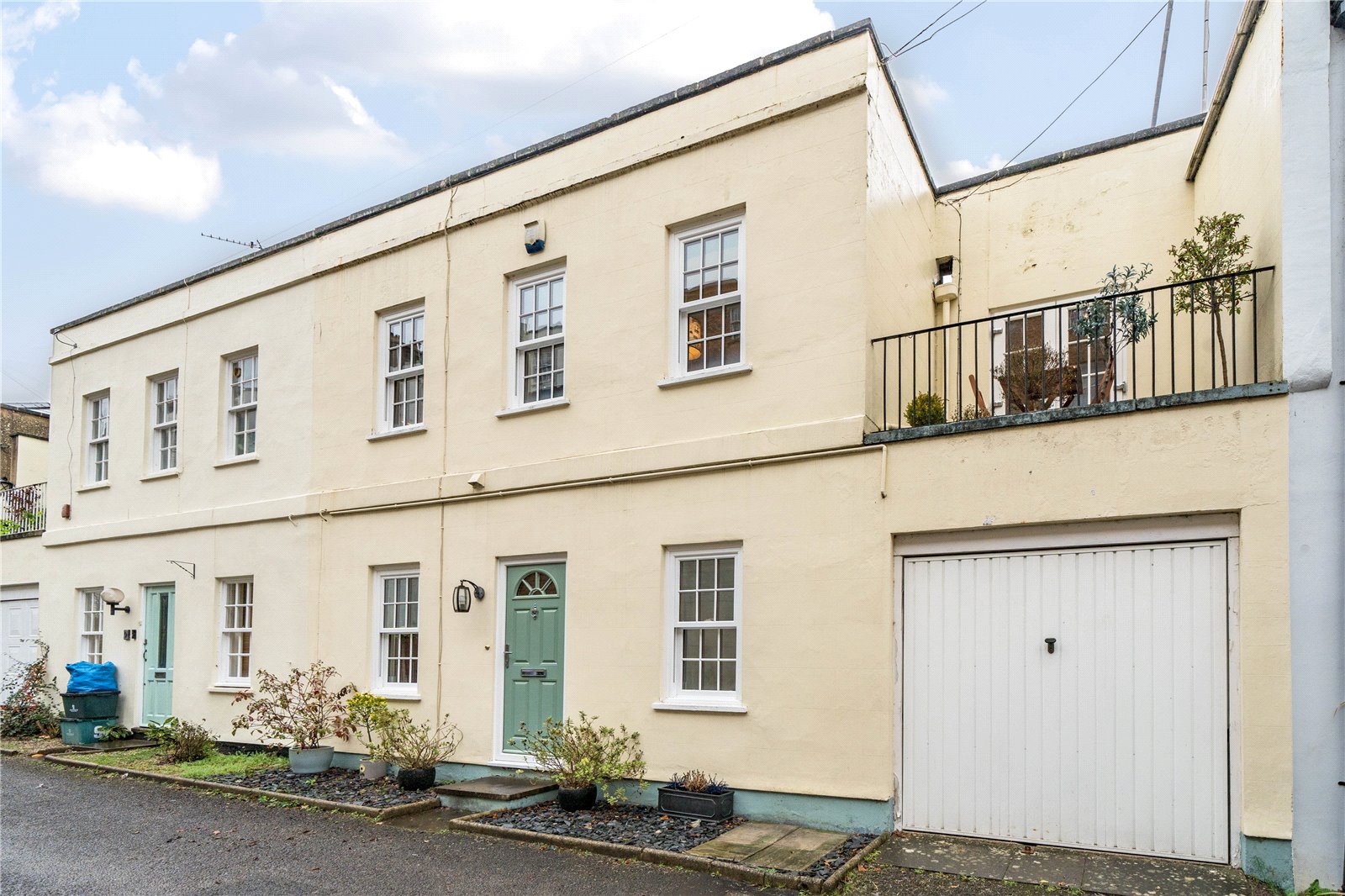 Lansdown Terrace Lane, Cheltenham CJ Hole