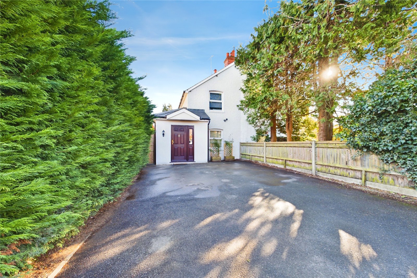 Long Lane, Tilehurst, Reading Parkers