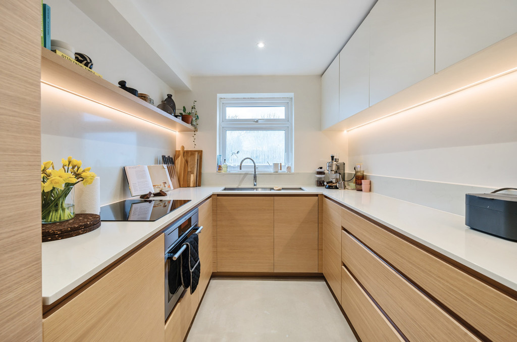 Brambledown Road, South Wallington Martin & Co