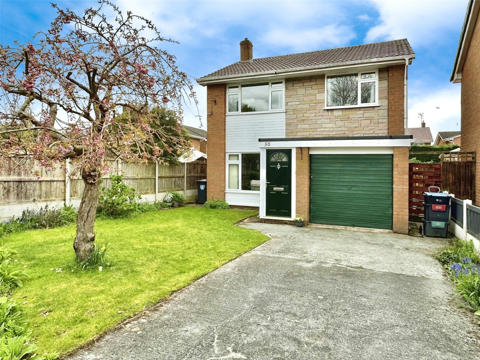 Ffordd Llywelyn, Wrexham Whitegates