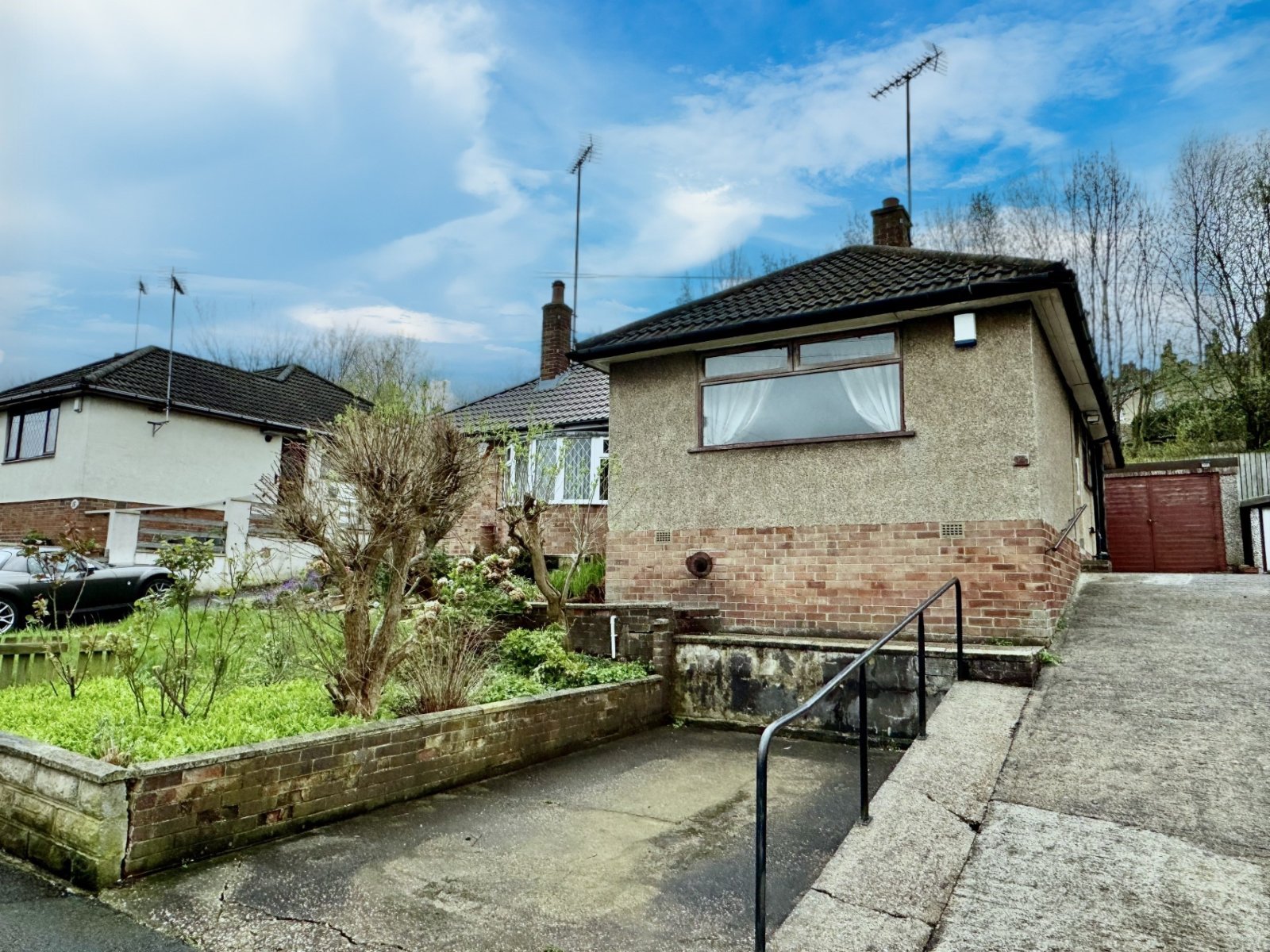 Mount Gardens, Cleckheaton Whitegates