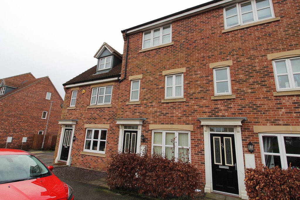 Martin & Co Gainsborough 3 bedroom Town House Let in Pilgrims Way