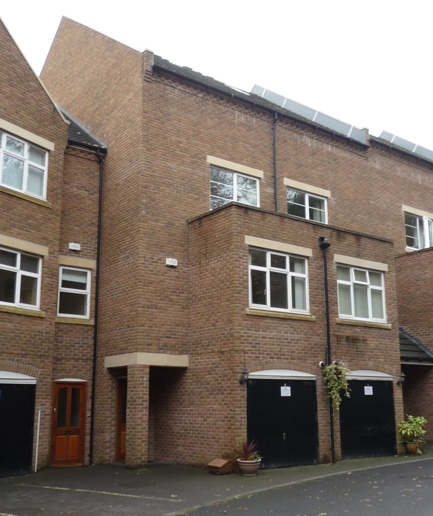 Martin & Co Sutton Coldfield 1 bedroom House Share Let in Caversham